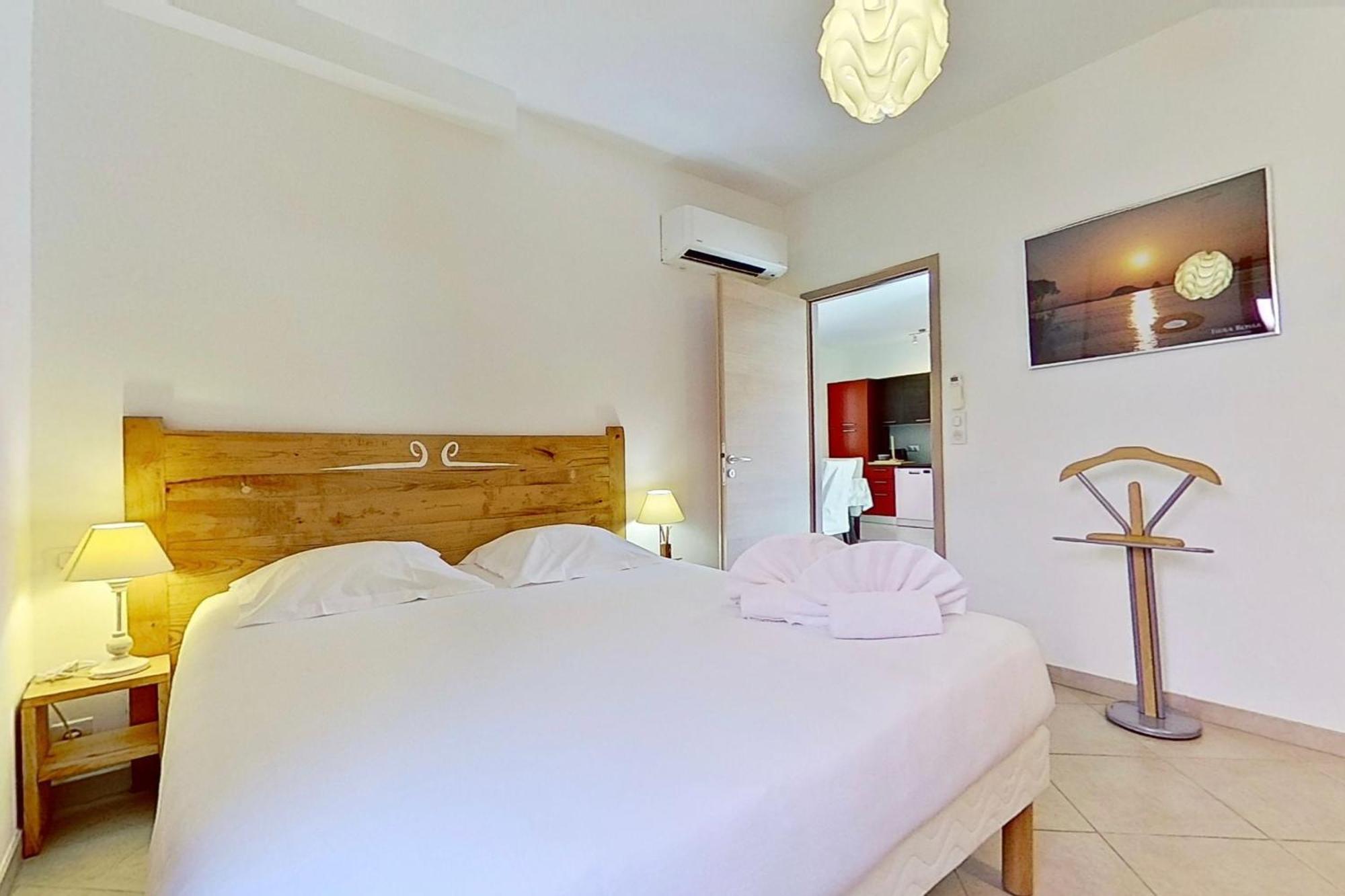 Villas Cala Corsa - 3 Et 4 Chambres - Cala Rossa Porto-Vecchio - Villas Entierement Climatisees Avec Piscine Chauffee Partagee Et Piscines Privees - Internet Gratuit Buitenkant foto