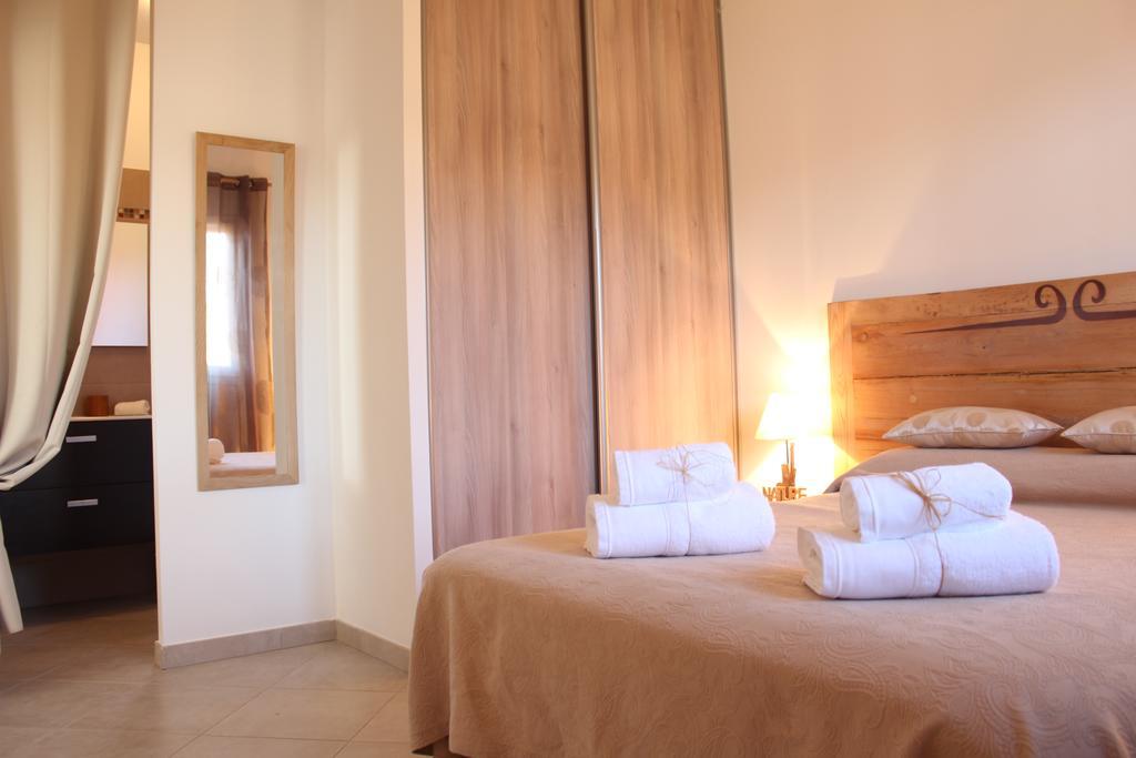 Villas Cala Corsa - 3 Et 4 Chambres - Cala Rossa Porto-Vecchio - Villas Entierement Climatisees Avec Piscine Chauffee Partagee Et Piscines Privees - Internet Gratuit Buitenkant foto